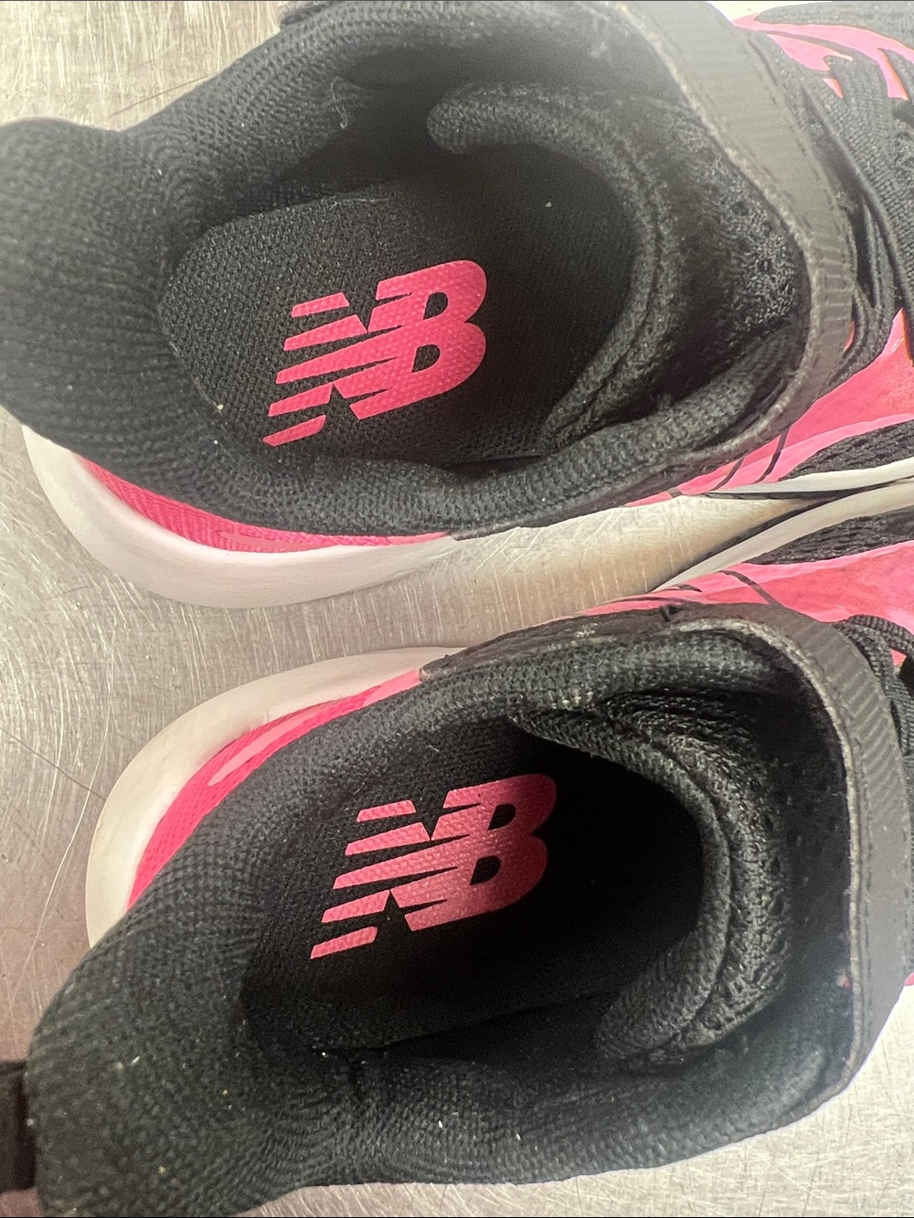 New Balance Kids  Rave Run v2 Bungee Lace 10.5 - Picture 9 of 9
